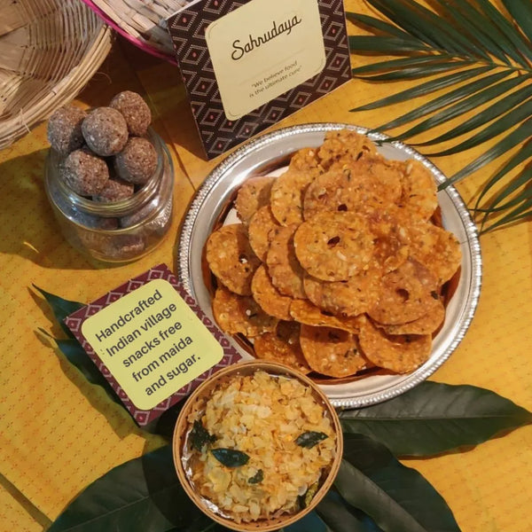 Sahrudaya - Snack Hamper | Guilt-Free, Healthy Snacks/Namkeen/ Diwali Gift Hamper